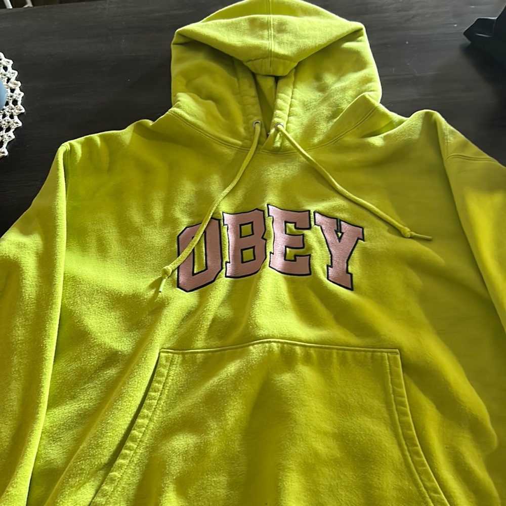 OBEY tennis ball green/ pink pullover